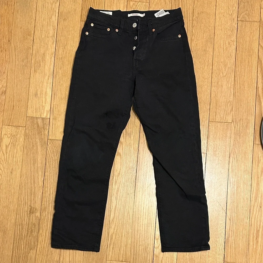Levis classic black