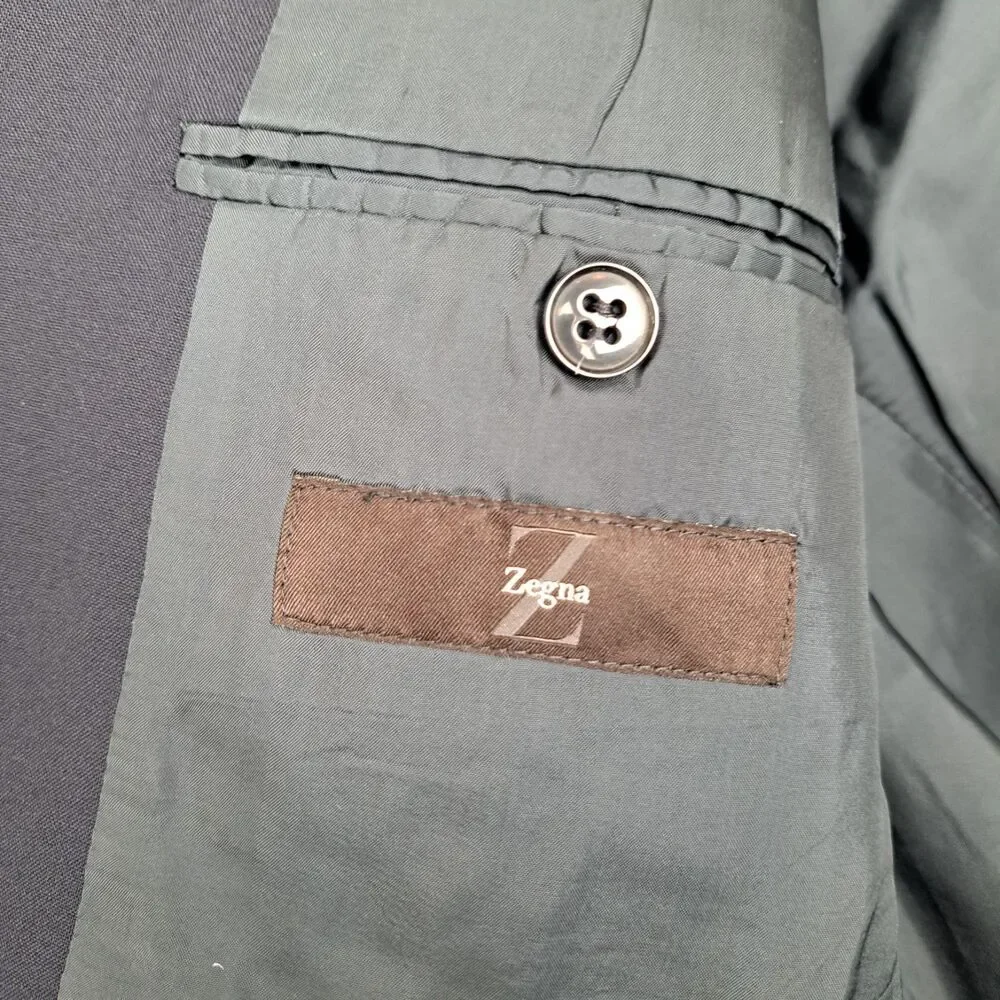 Ermenegildo Zegna buttons sleeves
