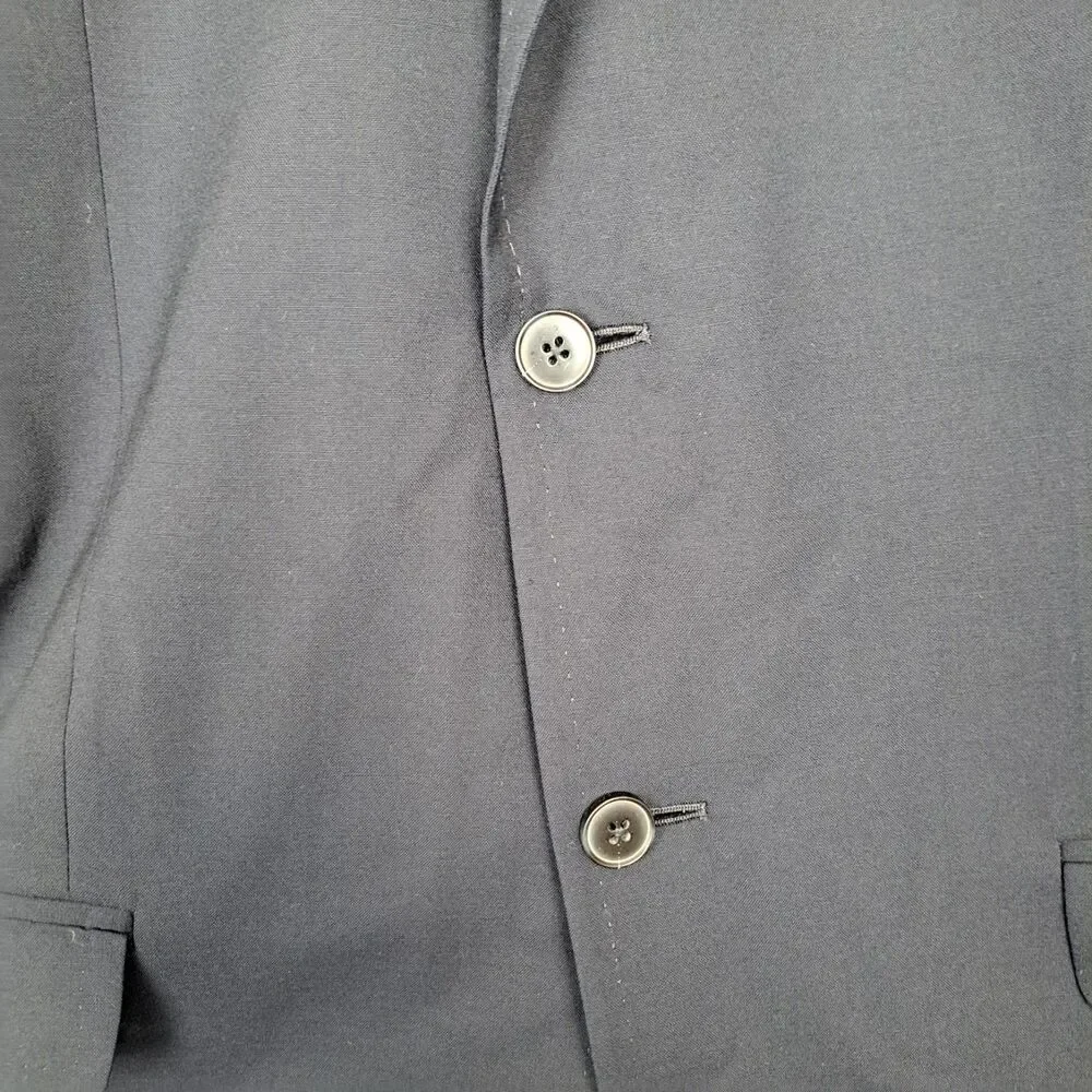 Ermenegildo Zegna buttons sleeves