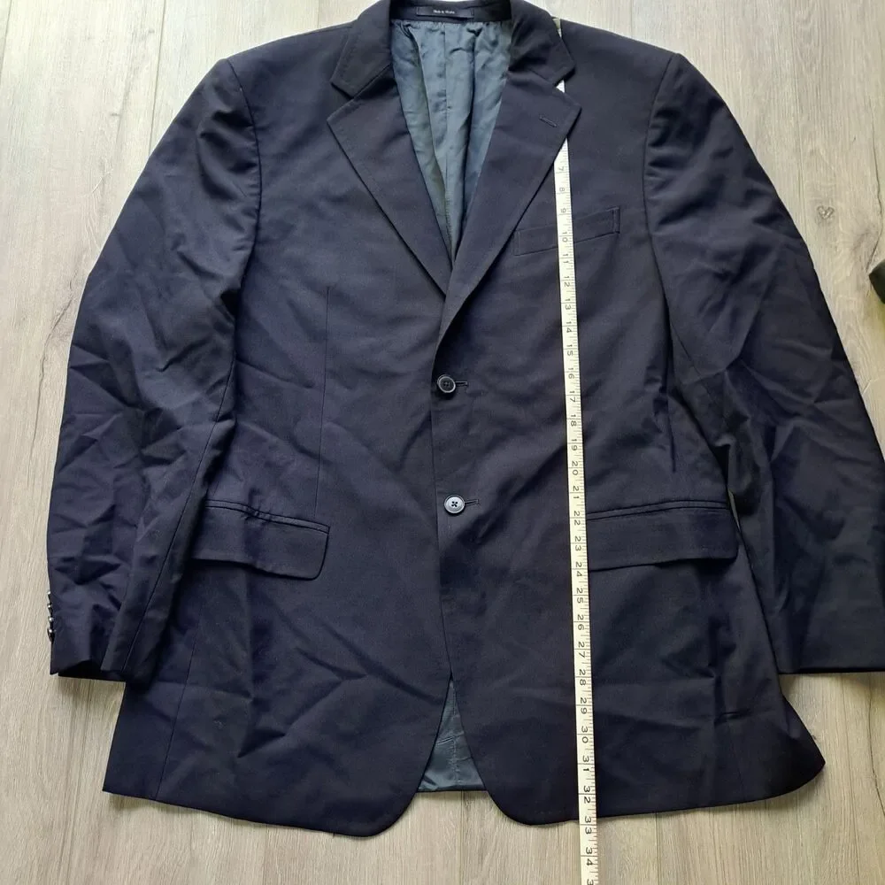 Ermenegildo Zegna buttons sleeves