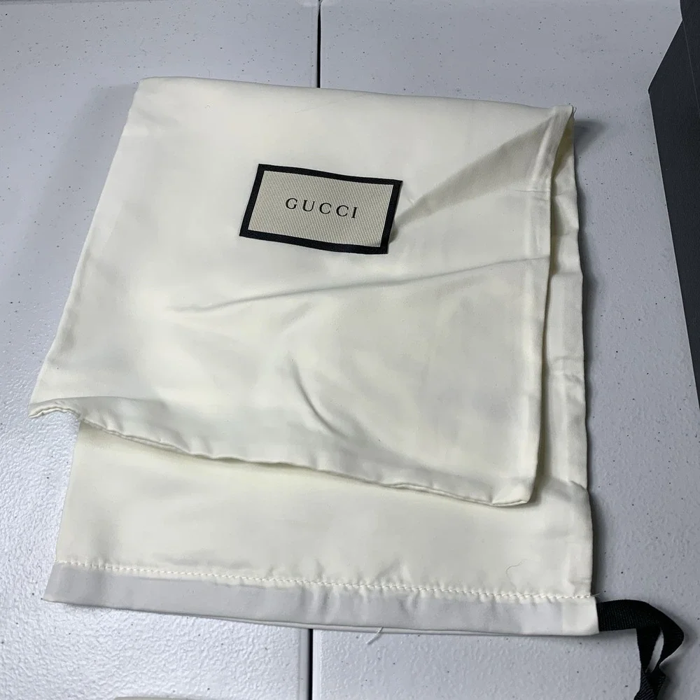Gucci authentic black