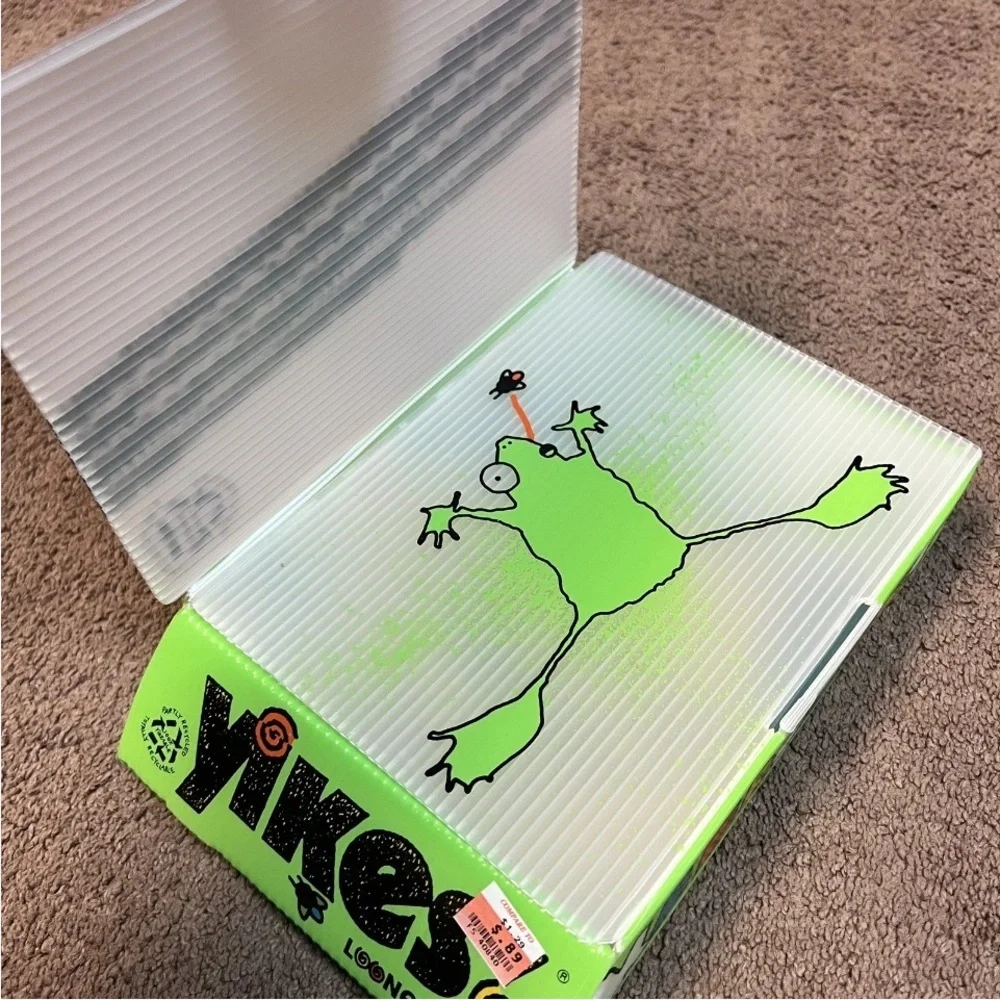 yikes vintage frog