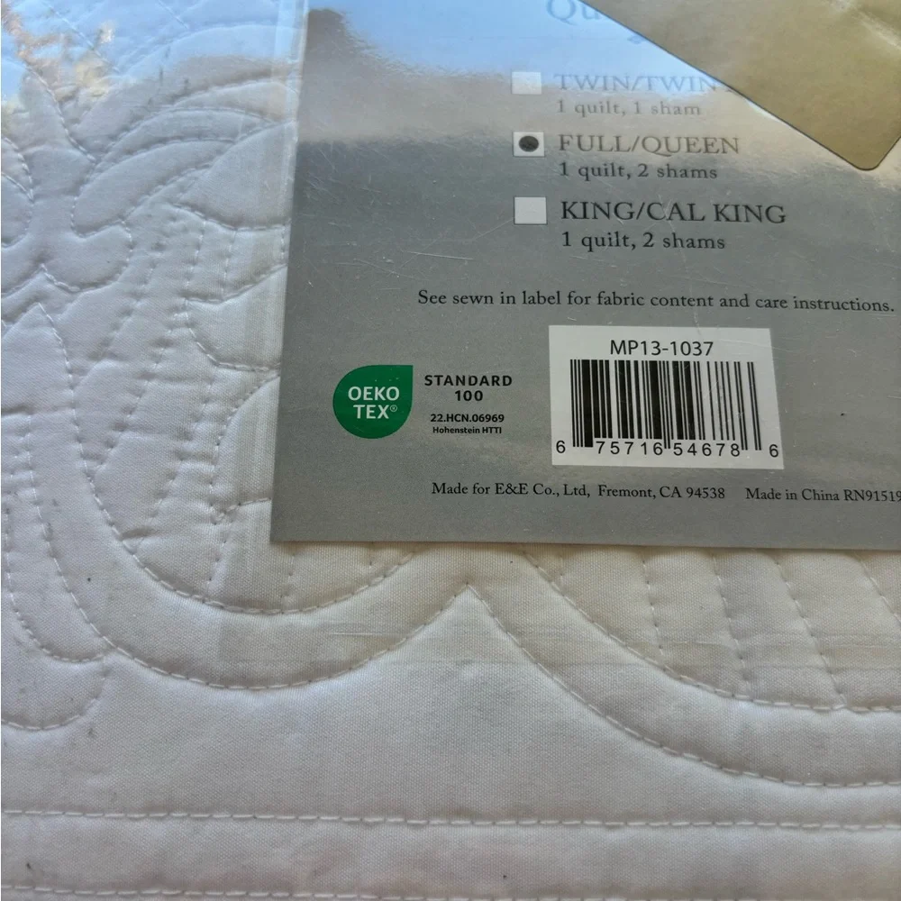 Madison Park Damask Coverlet Quilt Set Queen Cottage White 3PC Bedding Medallion