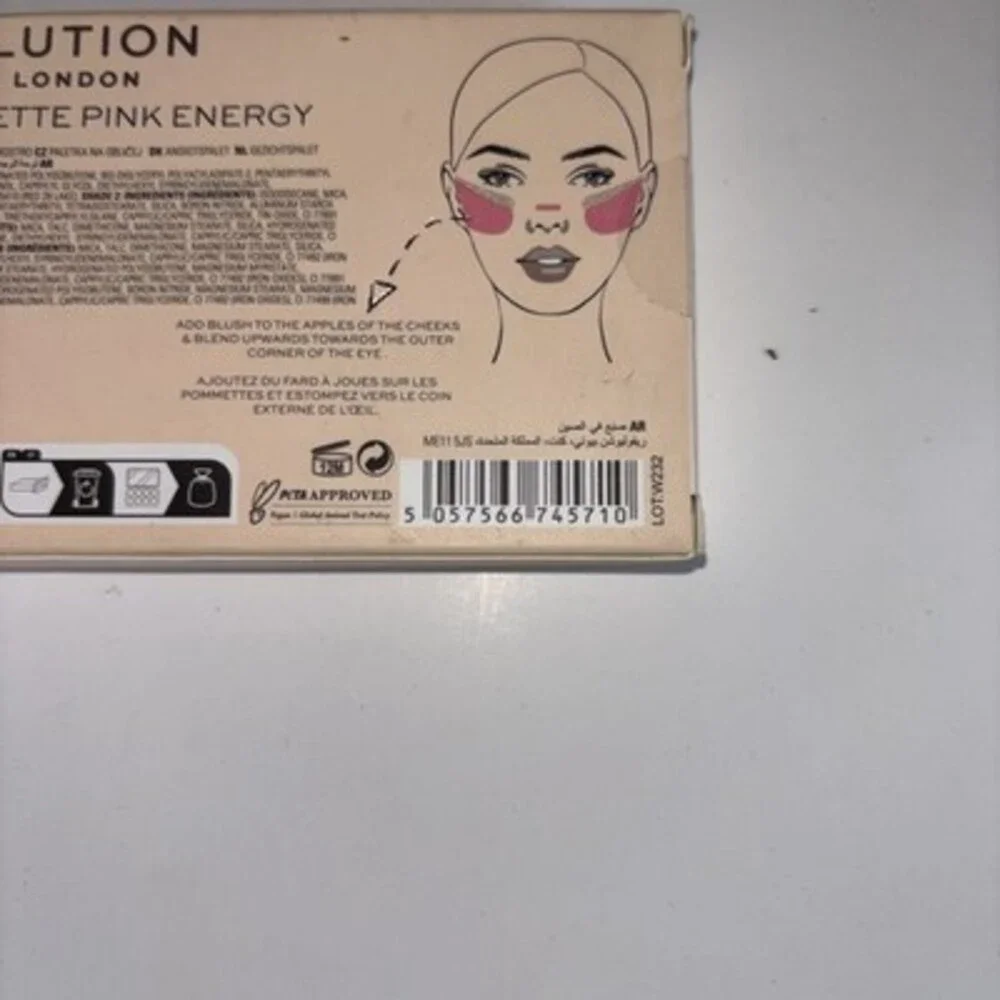 Makeup Revolution Cheek Lift Palette - Pink Energy NEW