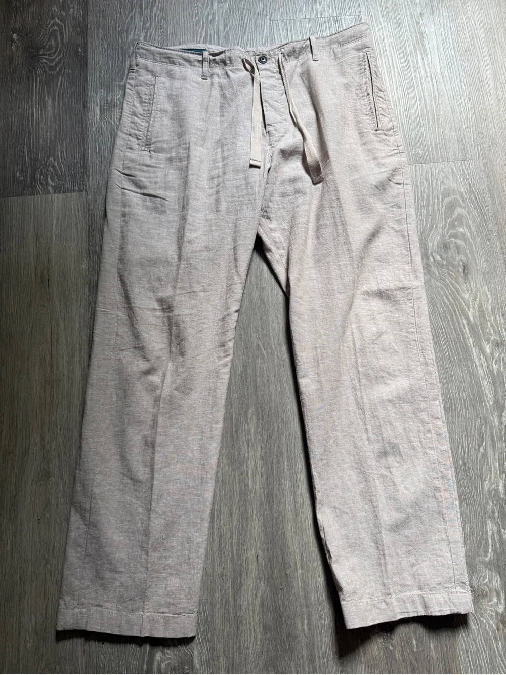Perry Ellis Men's Relaxed Linen-Blend Pants in Light Beige