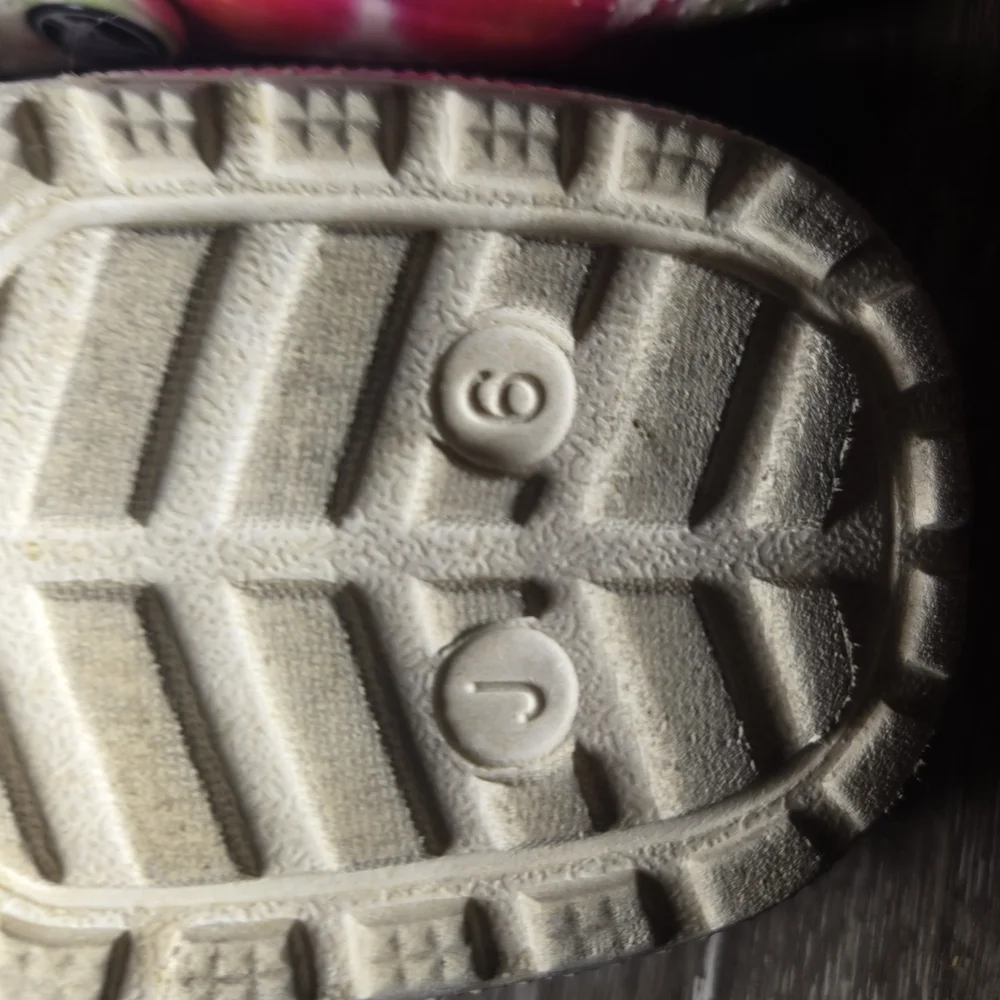 Crocs Classic Fur Lined Tie-Dye Clog Fuzzy Slippers Juniors‎ 6. Condition…