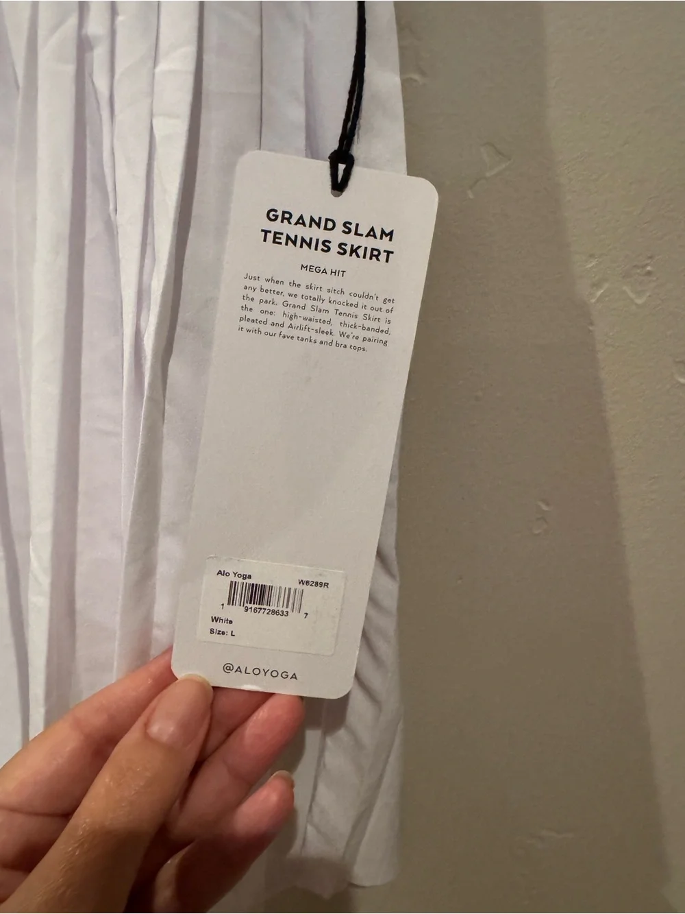 ALO Yoga Grand Slam White Pleated Skirt with Branded Tag