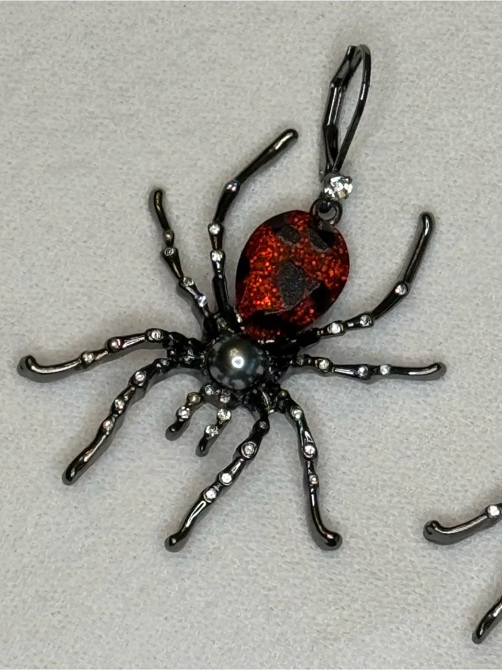 Betsey Johnson Glampire Spider Drop Earrings Red Glitter Crystal Halloween Goth
