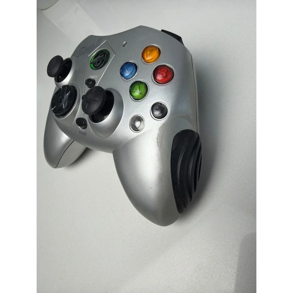 Pelican Eclipse II Wireless Controller for Original Xbox Silver PL-2020