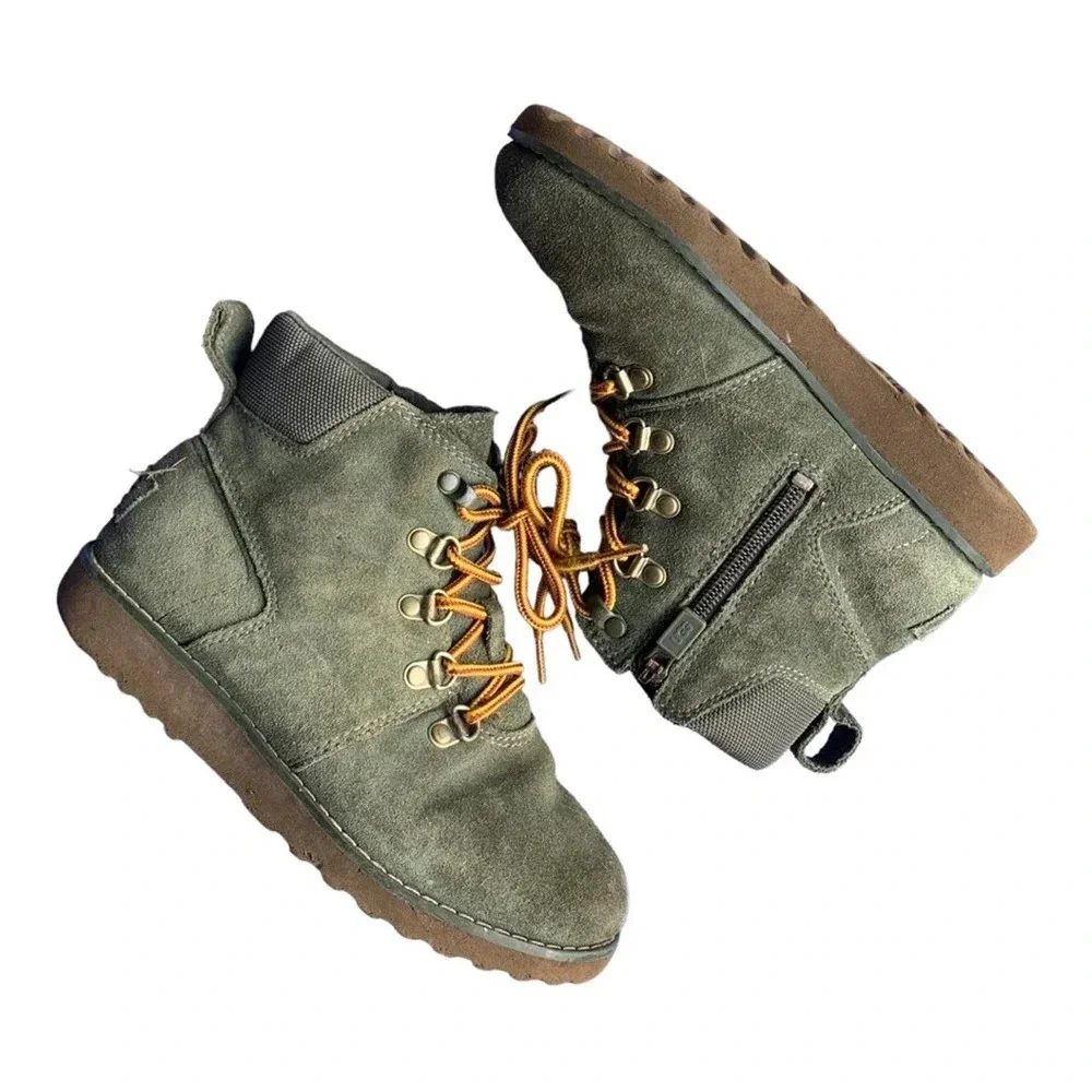 UGG suede boot lace up side zipper army green size 2