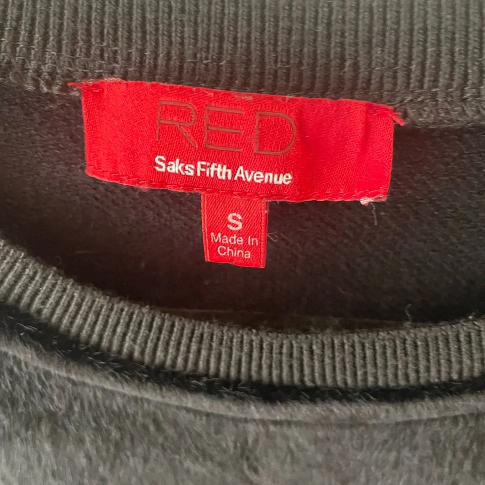 Saks Fifth Avenue red line