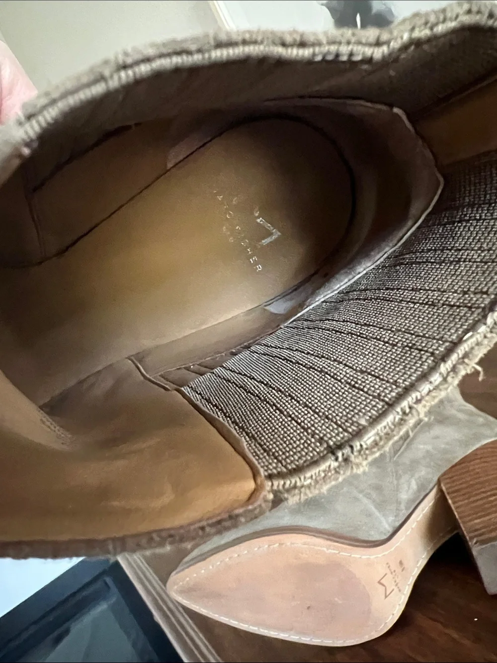 Marc Fisher LTD Alva Pointy Toe Suede Booties - Light green - Size 9.5