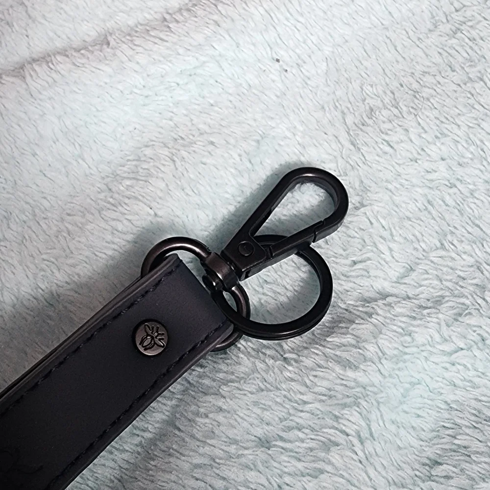 Dior sleek black
