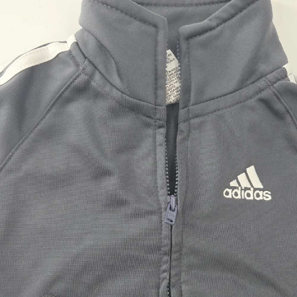 adidas stylish tracksuit
