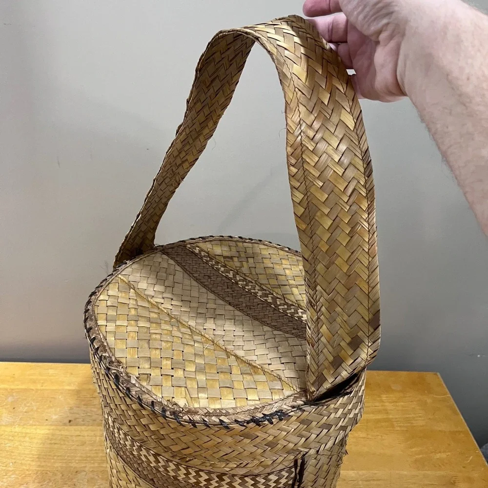 N/A handcrafted woven