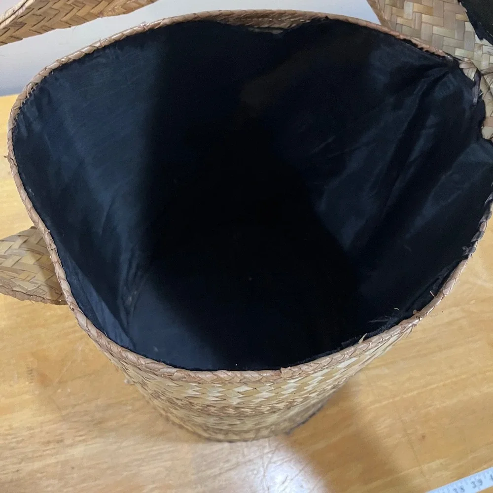 N/A handcrafted woven