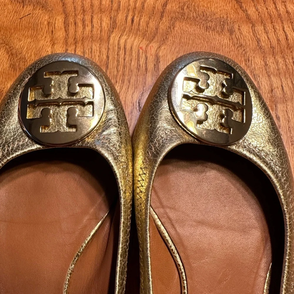 Tory Burch  Elastic Ballet Flat in Gold