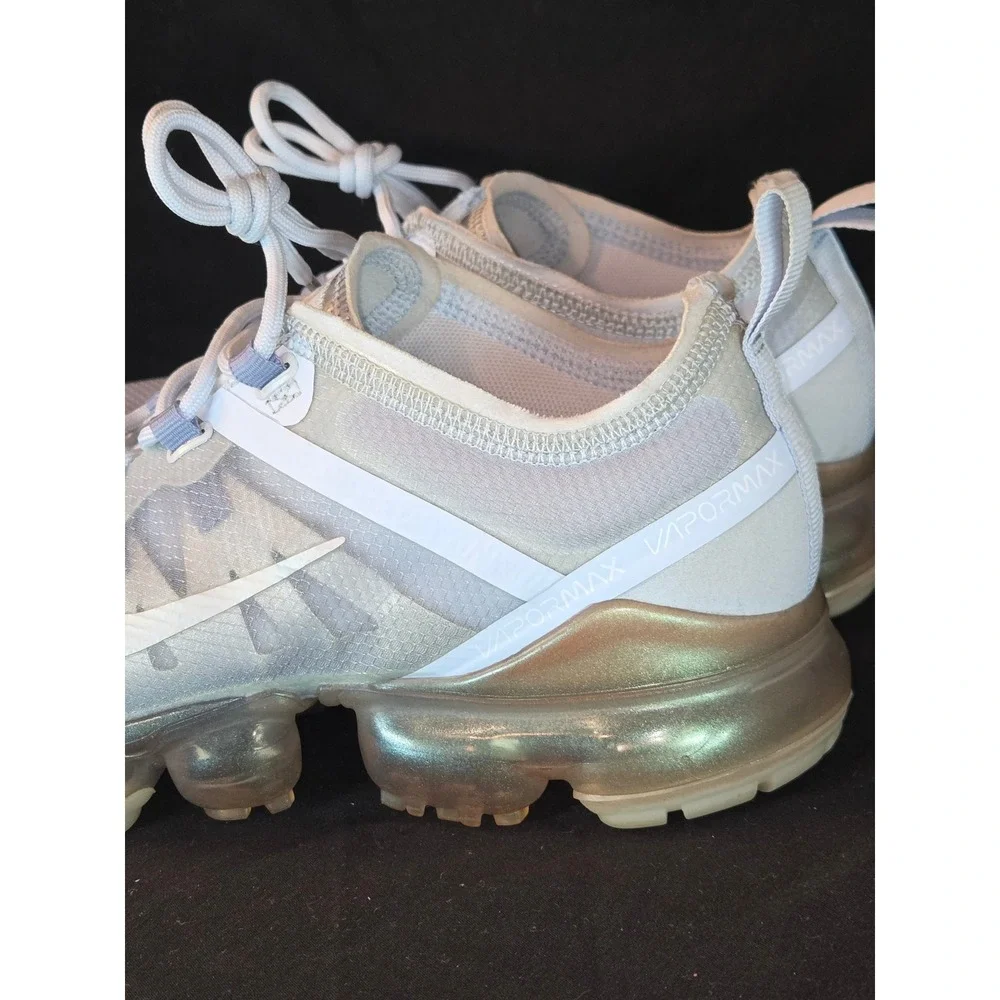 Nike coolness modern