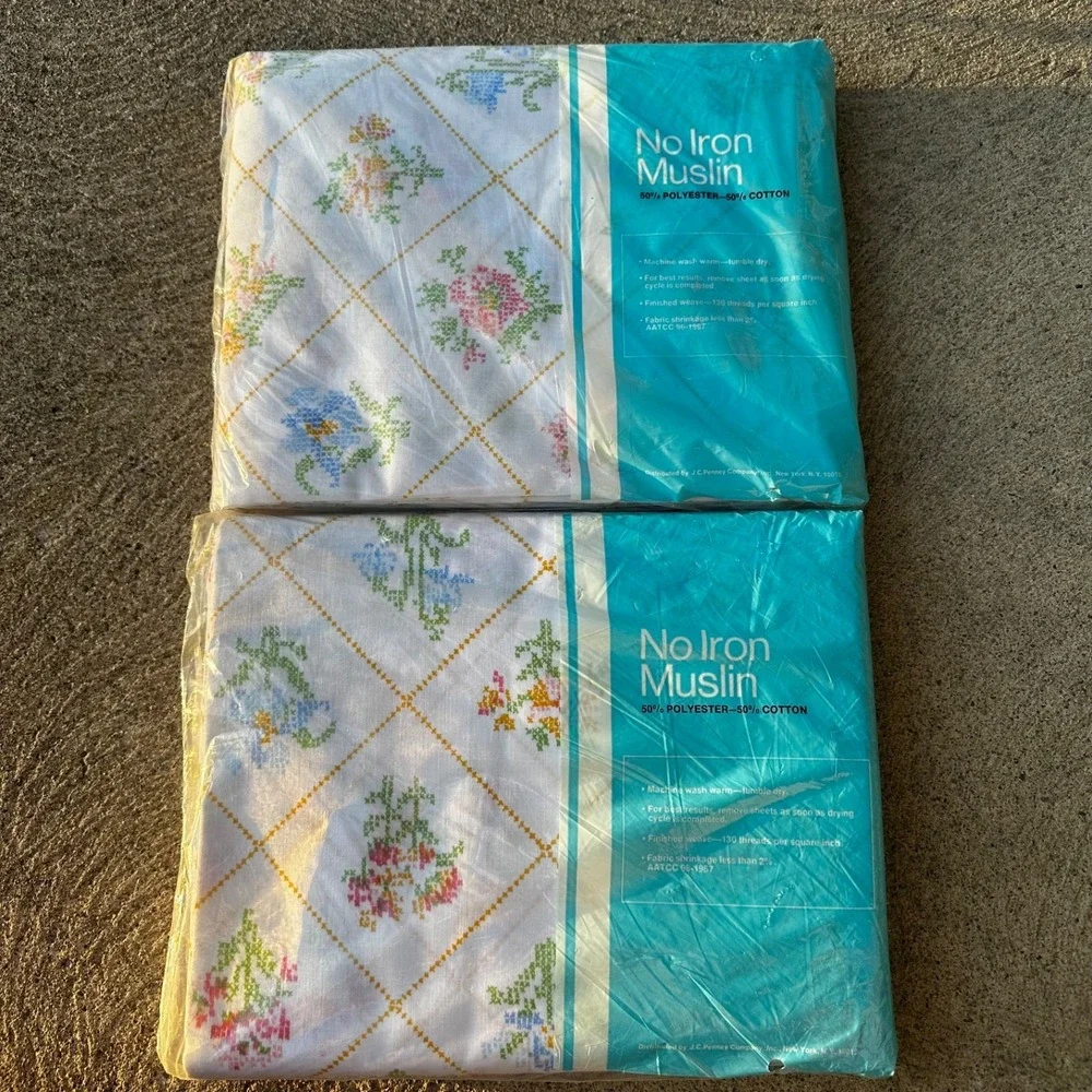 Vtg 70s JC Penney Full Size Bed Sheet Set Floral Cross Stitch No Iron Muslin NOS