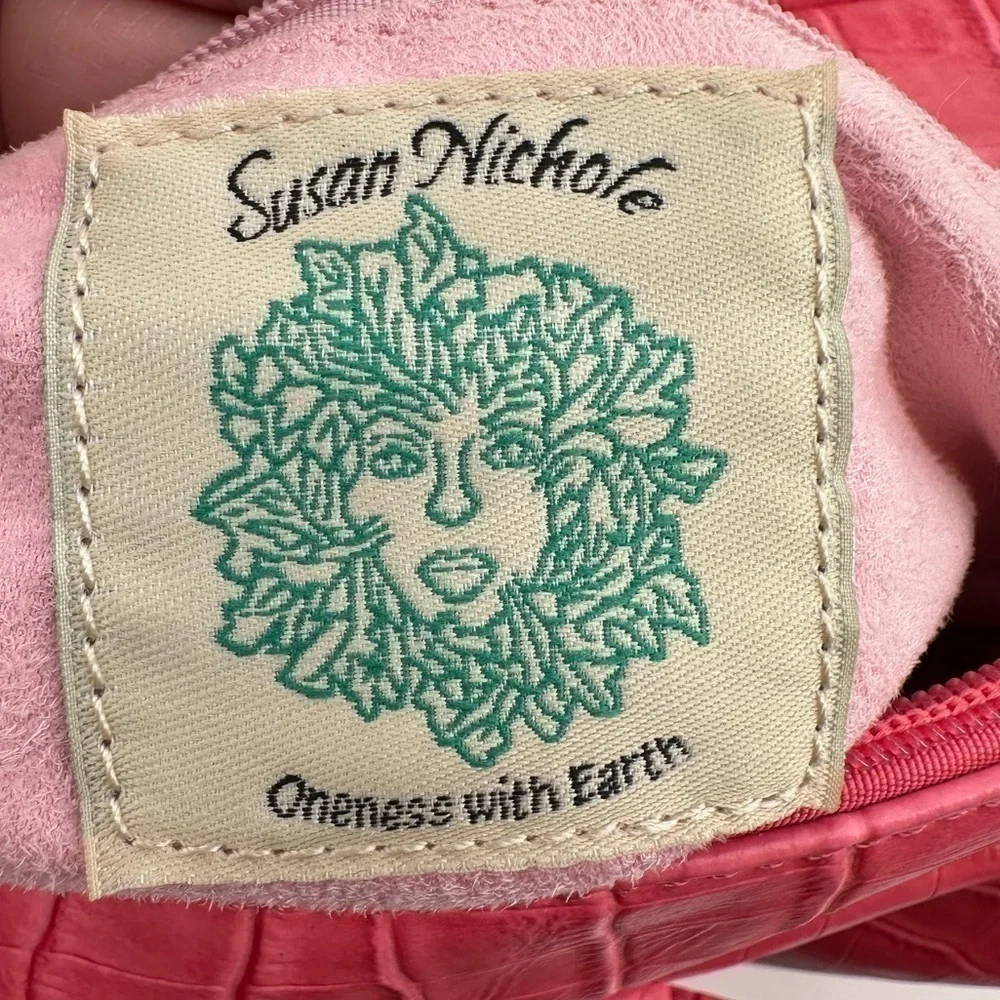 Susan Nichole Pink Crocodile Vegan Leather Oneness with Earth Hand/Cosmetic Bag