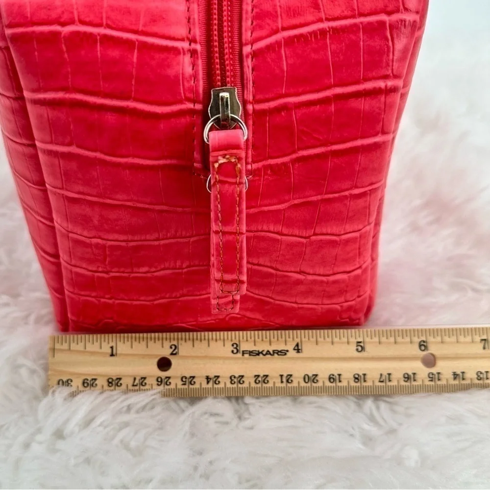 Susan Nichole Pink Crocodile Vegan Leather Oneness with Earth Hand/Cosmetic Bag