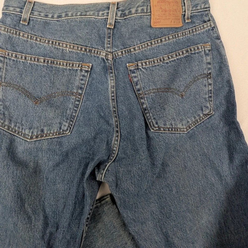 Levis 505 Regular Fit Straight Leg Jeans Mens 38x30 Med Wash Blue Y2K July 2000