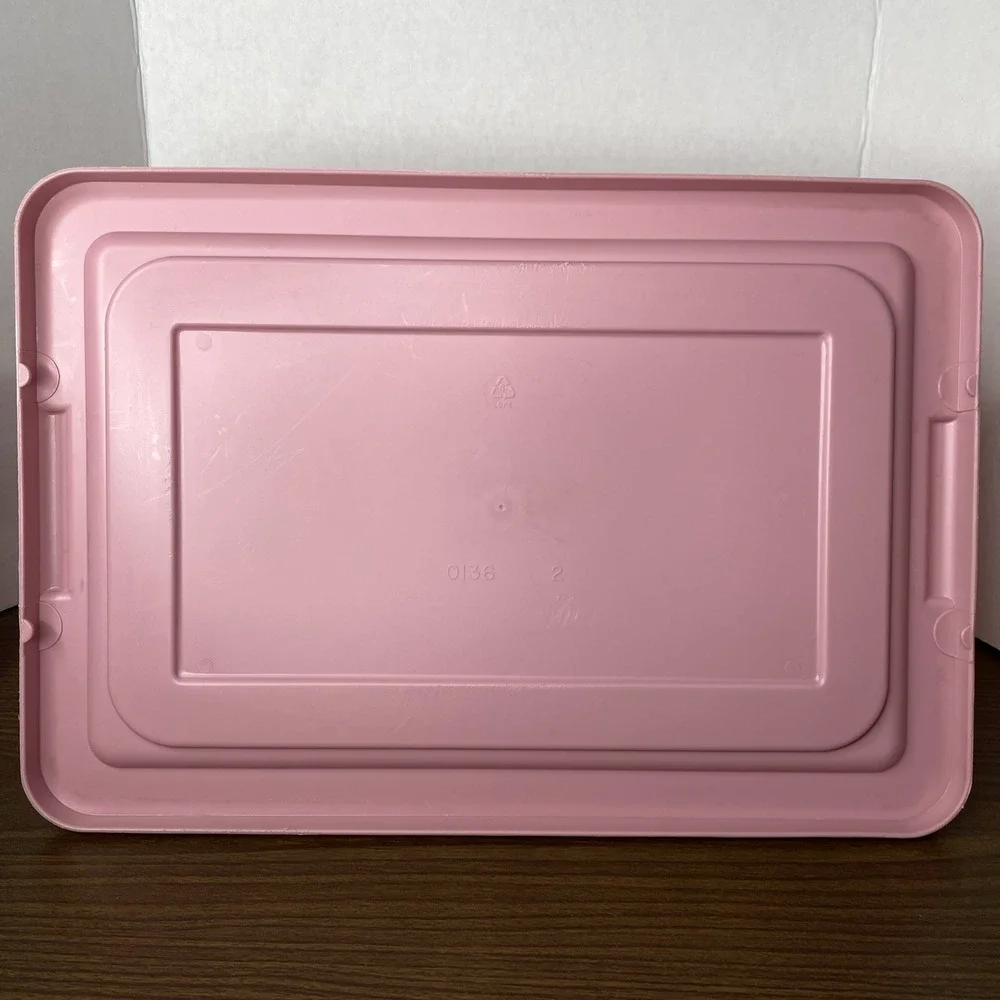 Rubbermaid preowned vintage