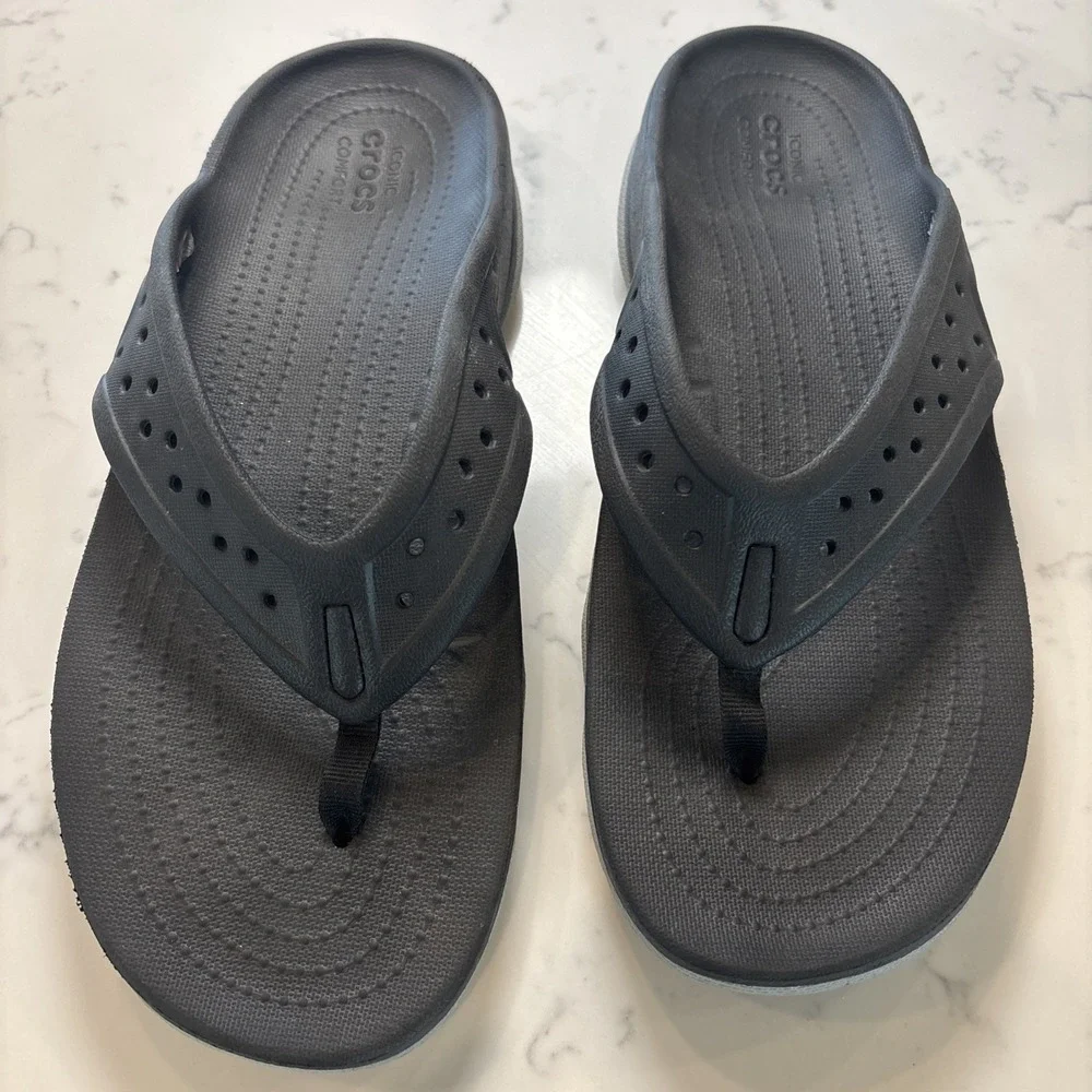 CROCS Swiftwater Deck Thong Flip‎ Flop Sandal Beach Boat Men's US 10 Black/Gray