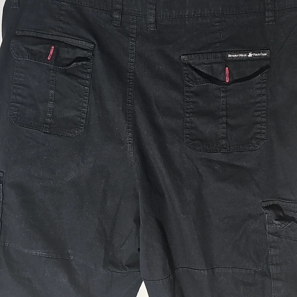 Beverly‎ Hills Polo Club Men's Black Cargo Shorts. Size 38.