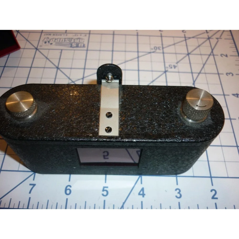 Leica measurements width