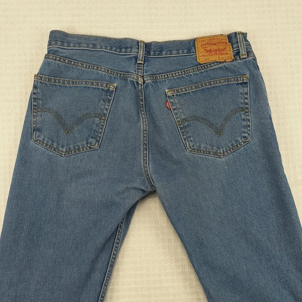 Levis 505 Mens Straight Fit Blue Denim Jeans 36x32 Medium Wash Zip‎ Fly Classic