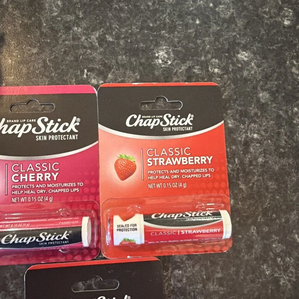 Chapstick pack strawberry