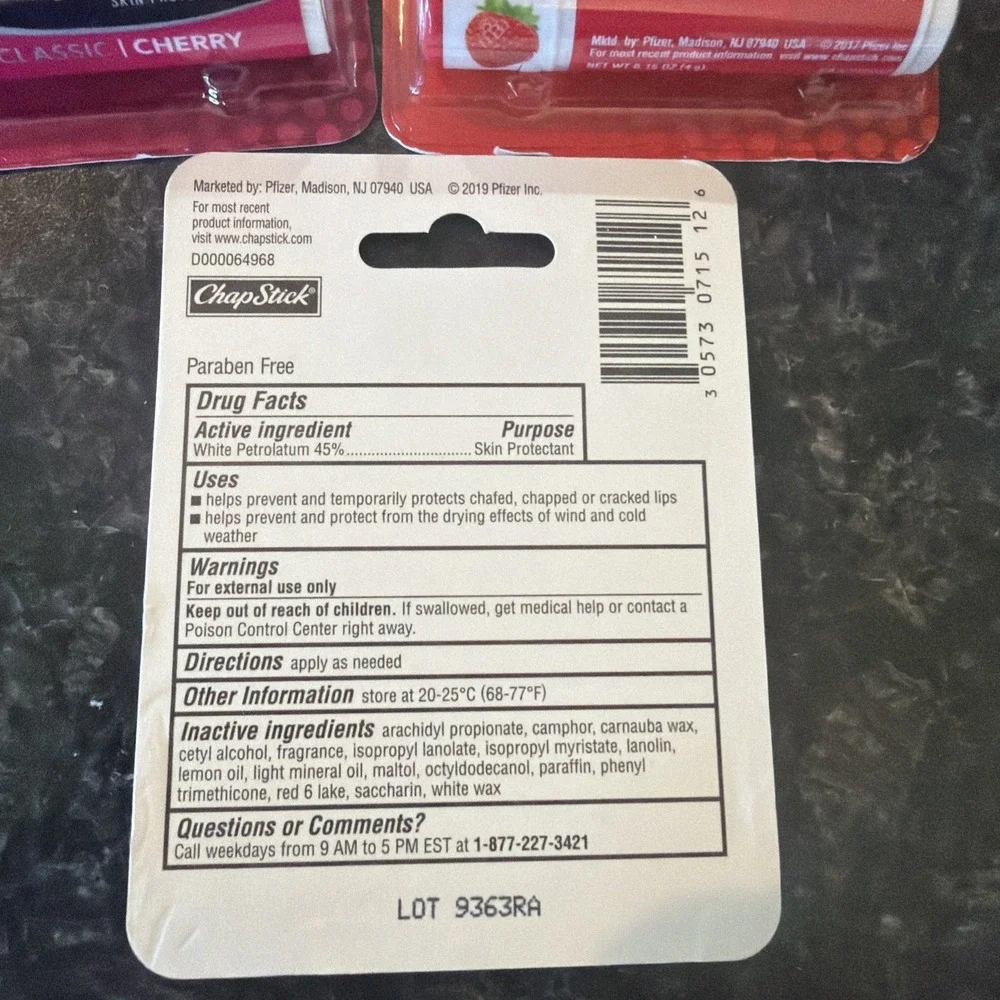 Chapstick pack strawberry