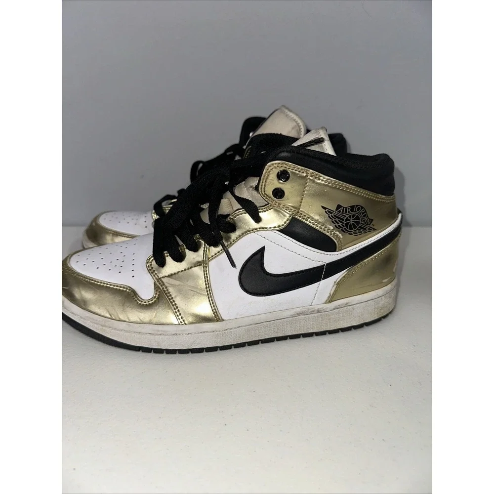 Jordan 1 Mid SE Men's‎ Size 8.5 - Metallic Gold With Box Shoes Sneakers