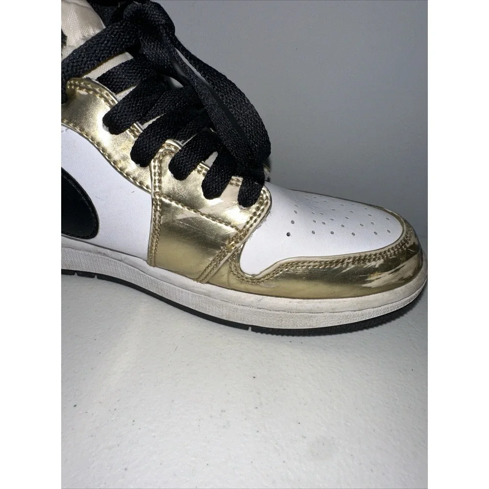 Jordan 1 Mid SE Men's‎ Size 8.5 - Metallic Gold With Box Shoes Sneakers