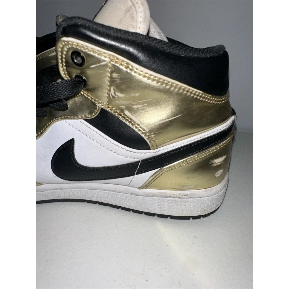 Jordan 1 Mid SE Men's‎ Size 8.5 - Metallic Gold With Box Shoes Sneakers
