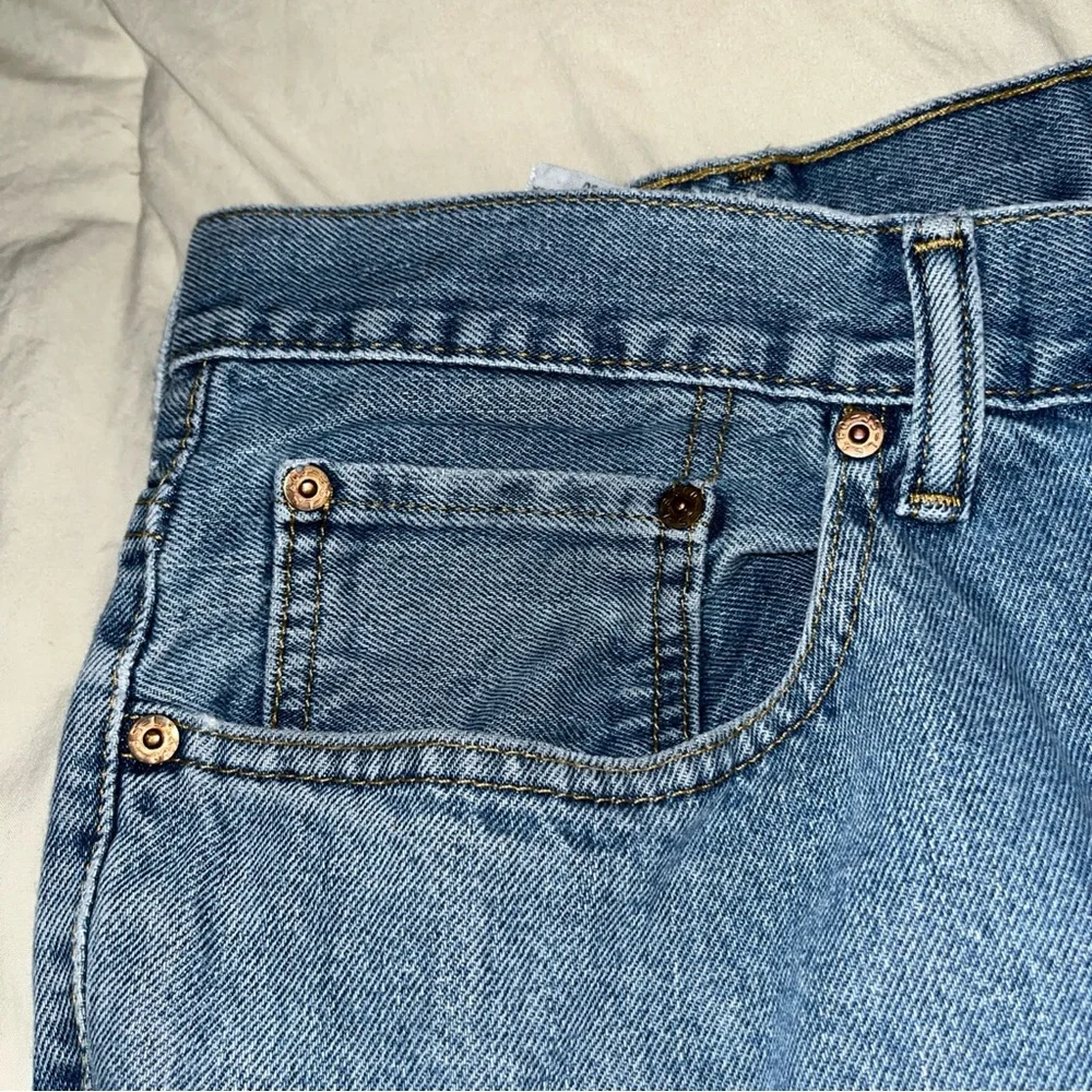 Levi's Light Blue Denim Jeans‎