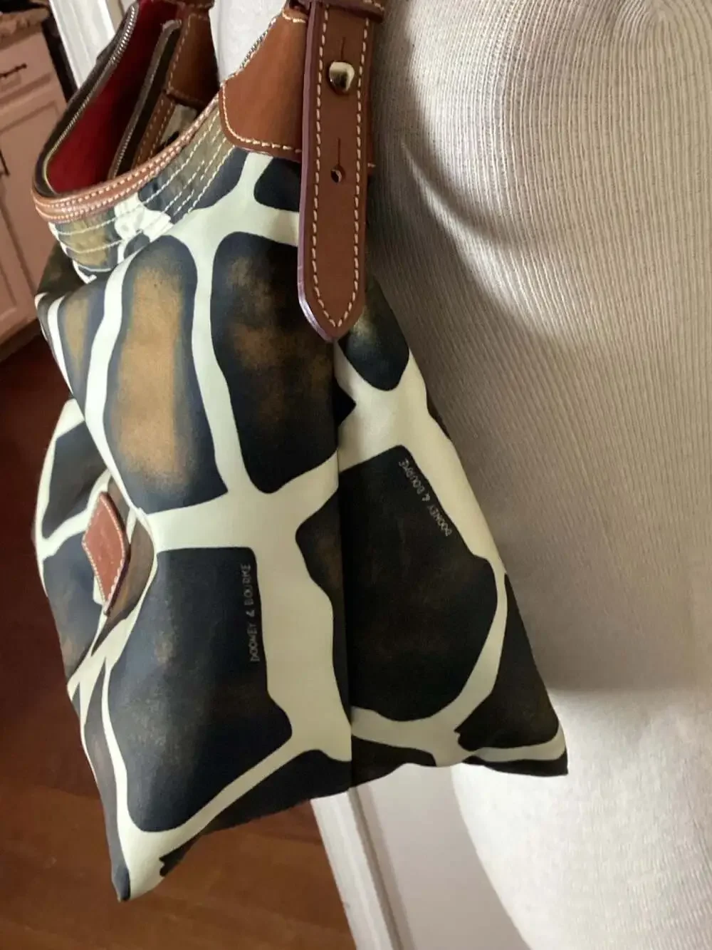 Dooney & Bourke adjustable leather bag