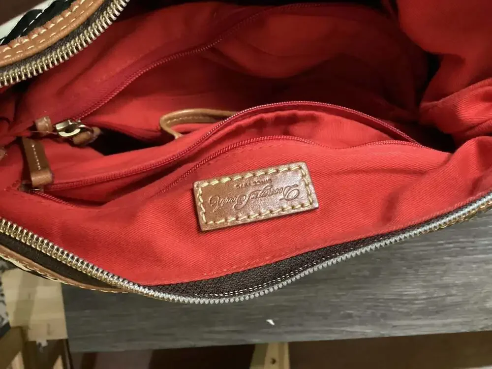 Dooney & Bourke closure adjustable logo