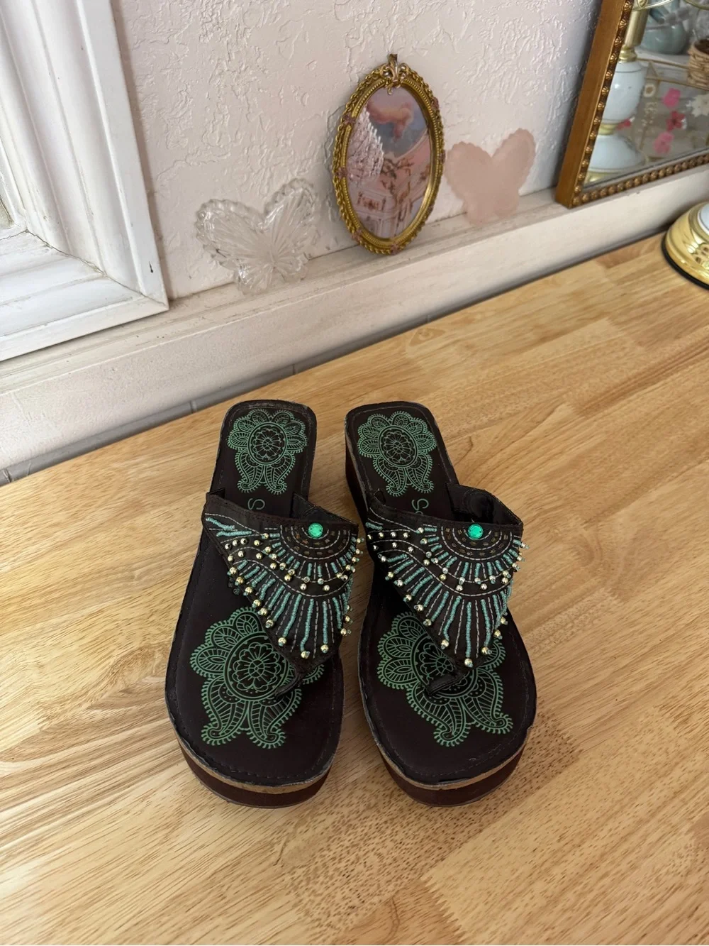 2000s Skechers Embellished Platform Flip Flops Size 8 Y2K Boho Festival Sandals