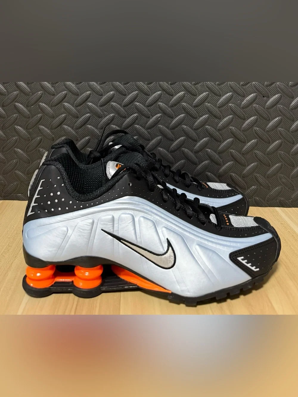 Nike Shox R4 Blue Tint Metallic Silver Sneakers AR3565-401 Womens Size 7
