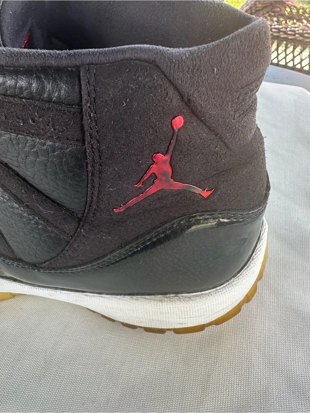 Jordan scuffs included