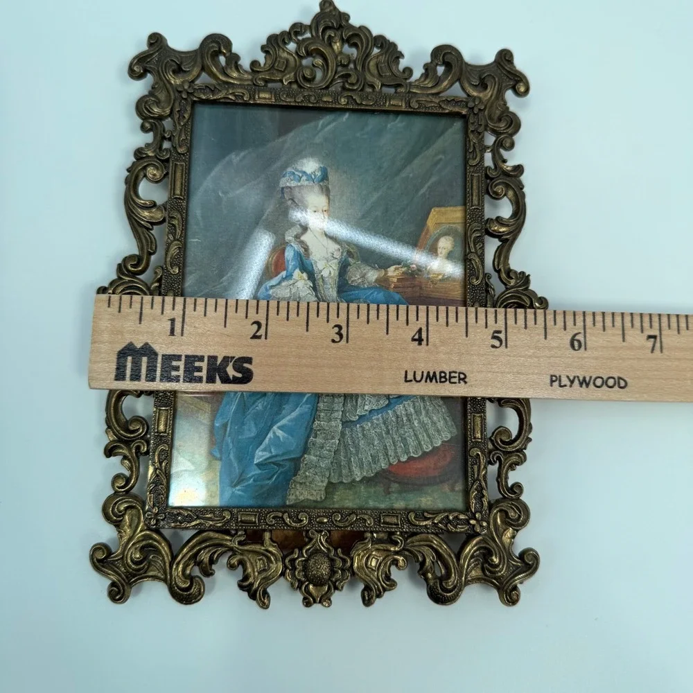 N/A vintage ornate
