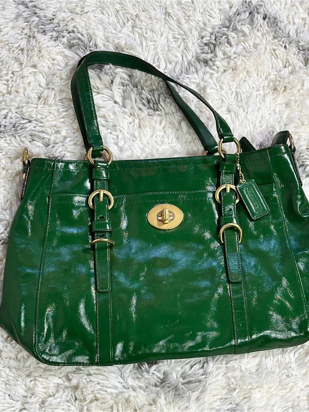 Coach Glossy Green Leather Tote with Gold Turnlock F14022