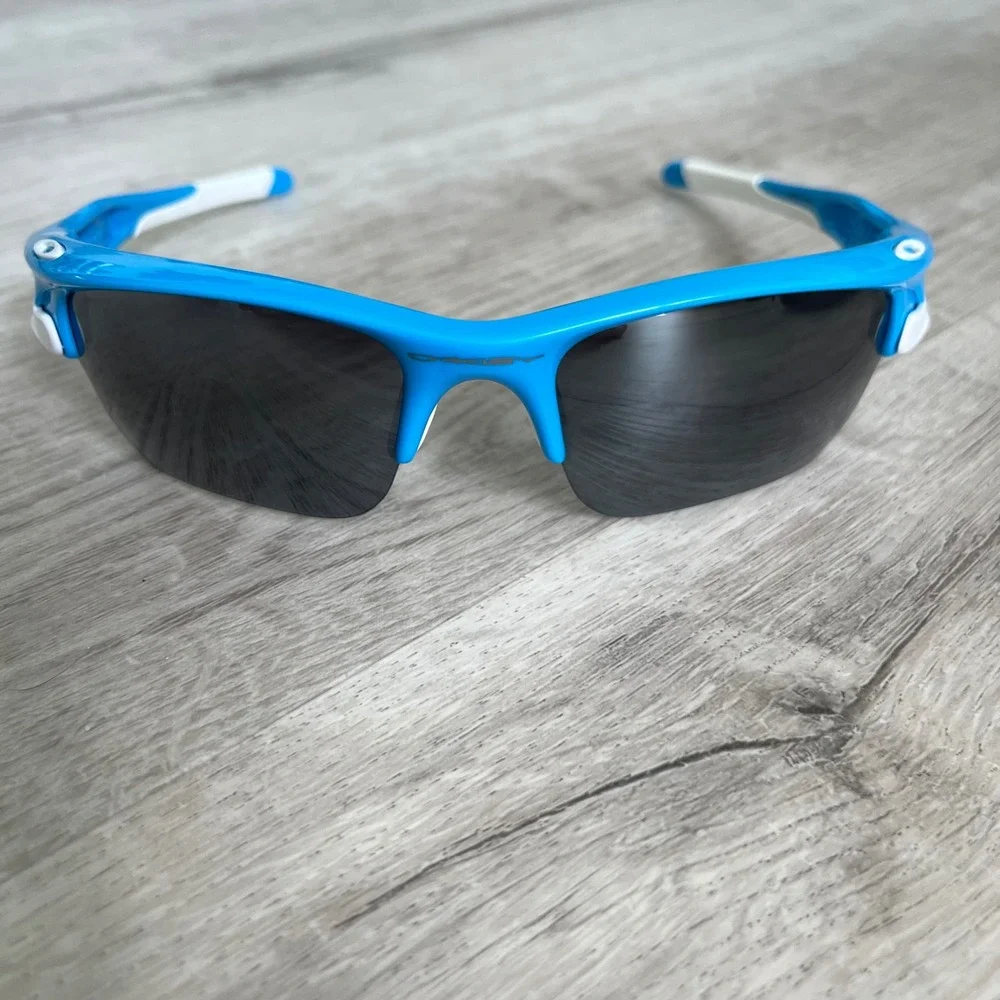 Oakley popular uv