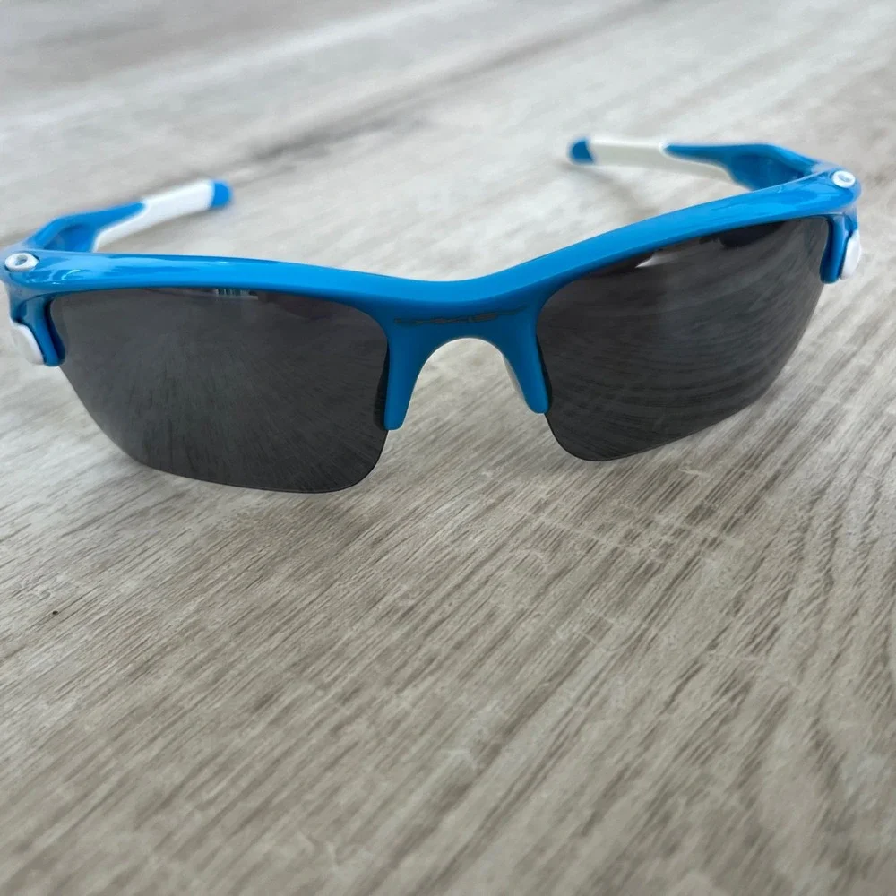 Oakley uv sport