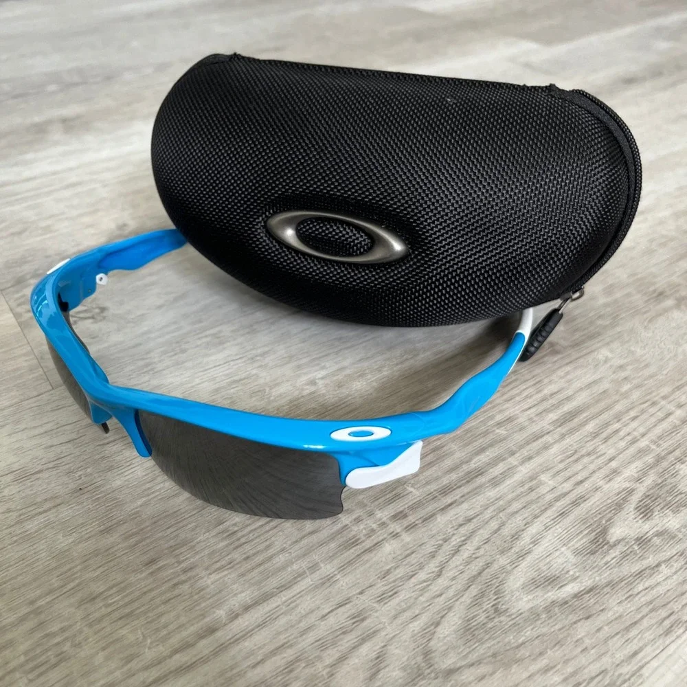 Oakley theme collectors runners