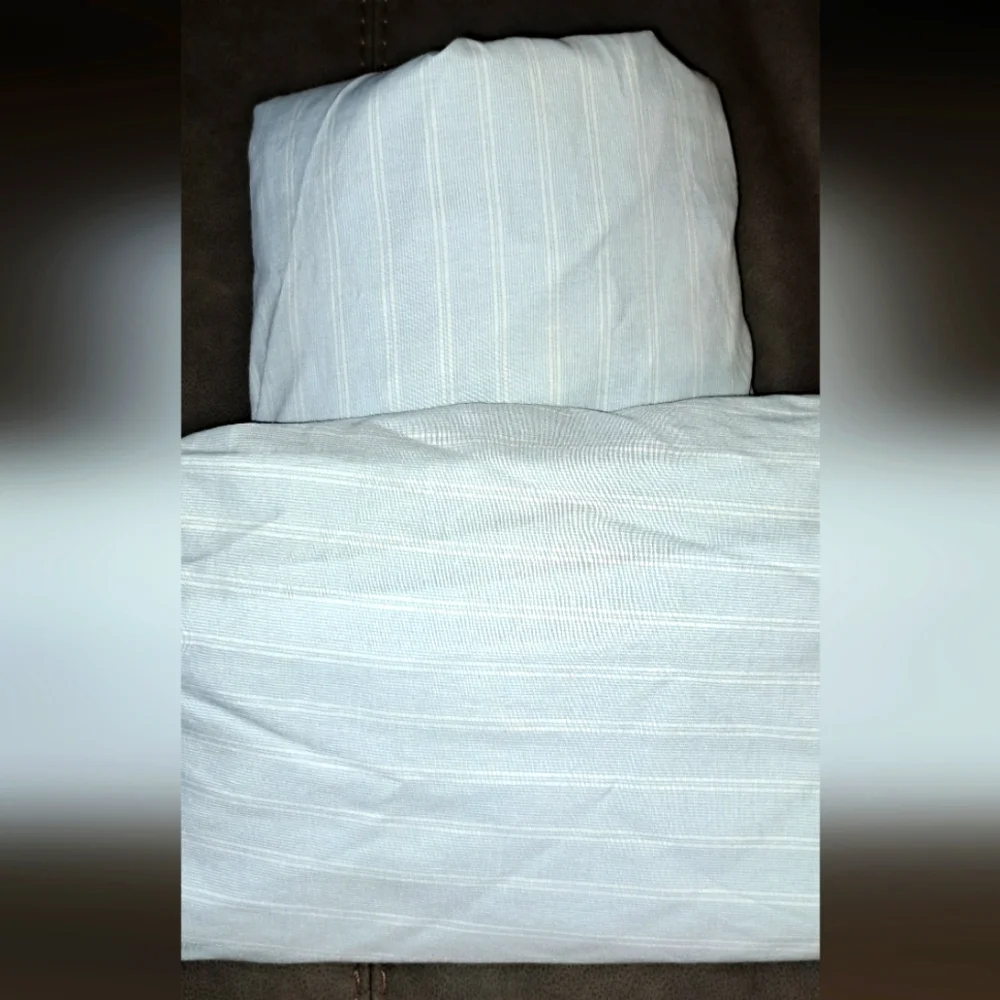 Tommy Hilfiger Twin Sheet Set Blue And White Flat & Fitted TH Bedding Great Cond