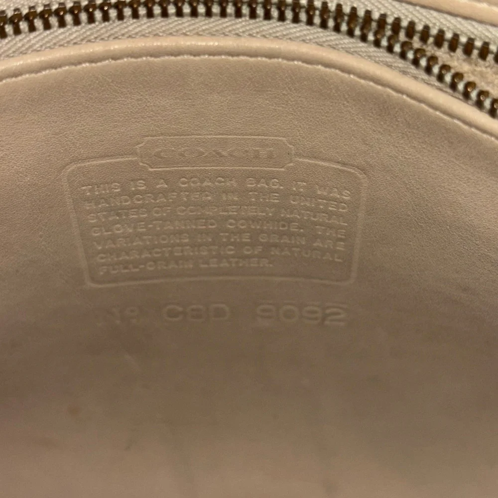 Vintage COACH Tribeca 9092 Beige Leather Flap Shoulder Bag- 1998