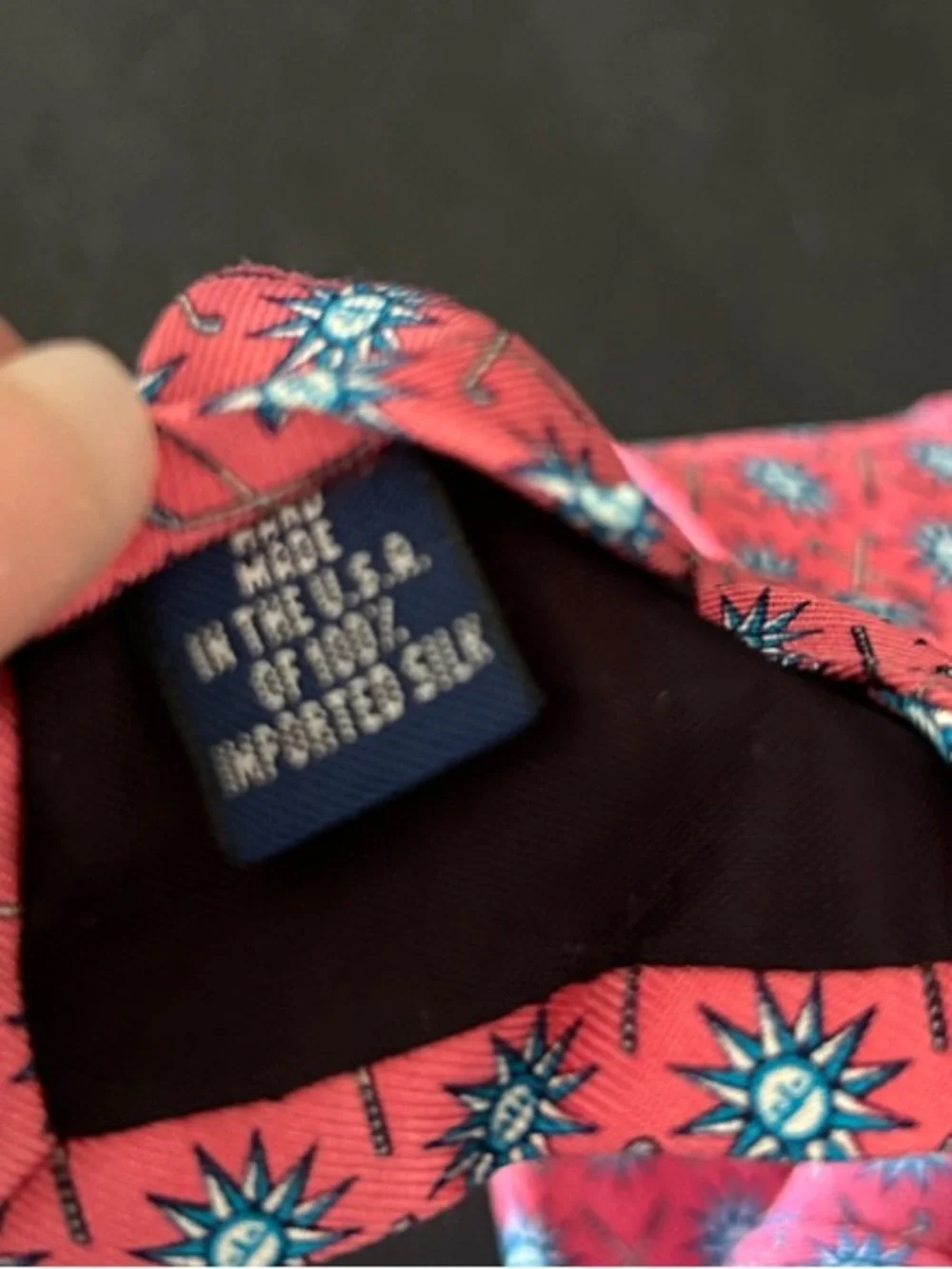 Classic Men's Red Patterned Silk Tie